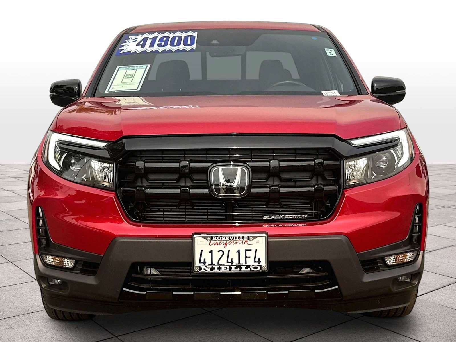 Used 2025 Honda Ridgeline Black Edition image 3