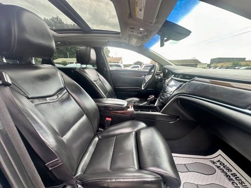 Used 2013 Cadillac XTS Premium FWD image 19