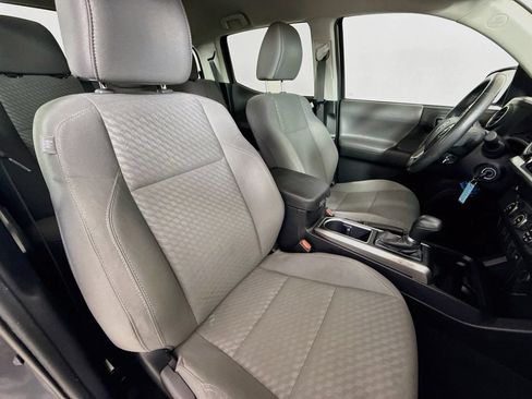 Used 2021 Toyota Tacoma SR5 w/ SR5 Appearance Package (SM) RWD image 25
