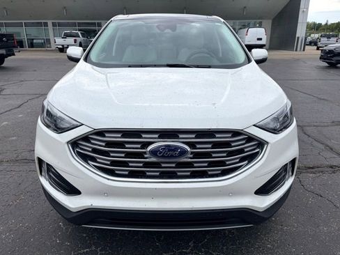 Used 2023 Ford Edge Titanium w/ Class II Trailer Tow Package AWD/4WD image 11