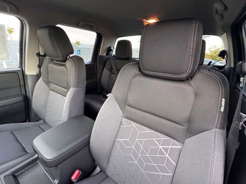 New 2026 Nissan Frontier SV image 10