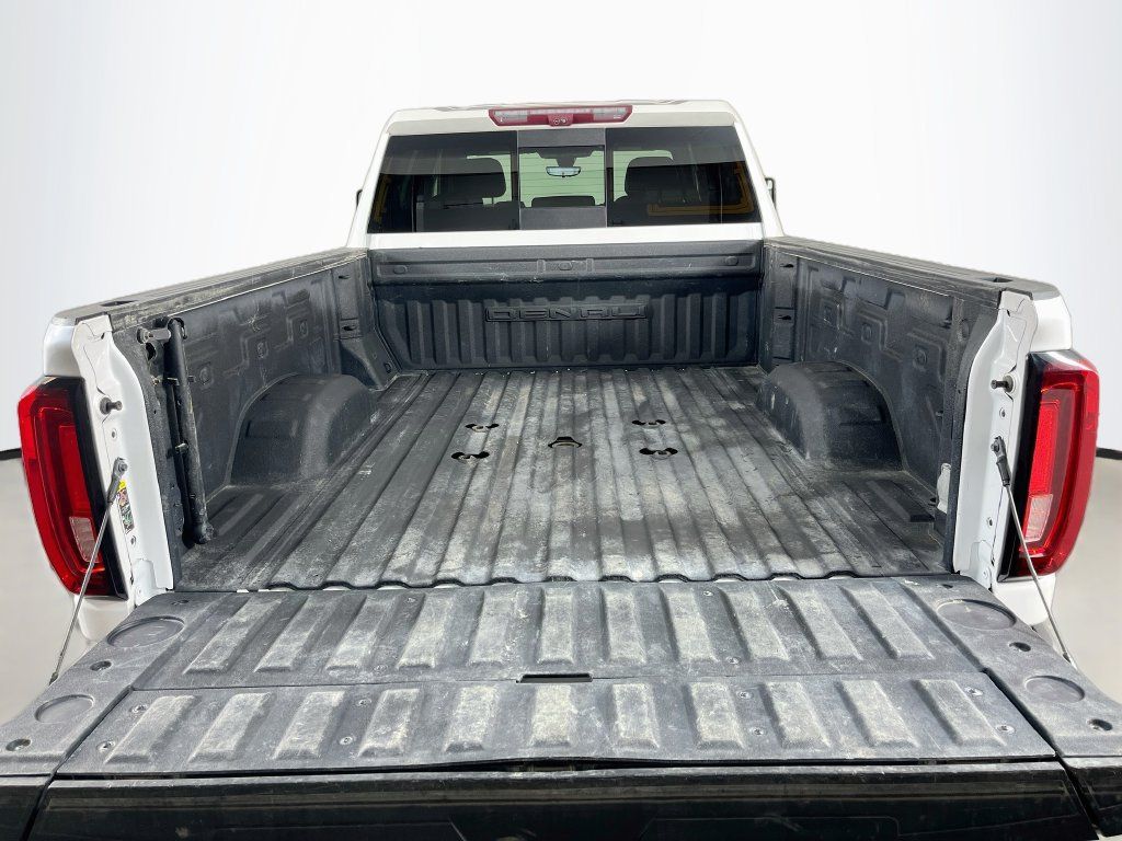 Used 2022 GMC Sierra 3500 Denali w/ Denali Ultimate Package AWD/4WD image 10