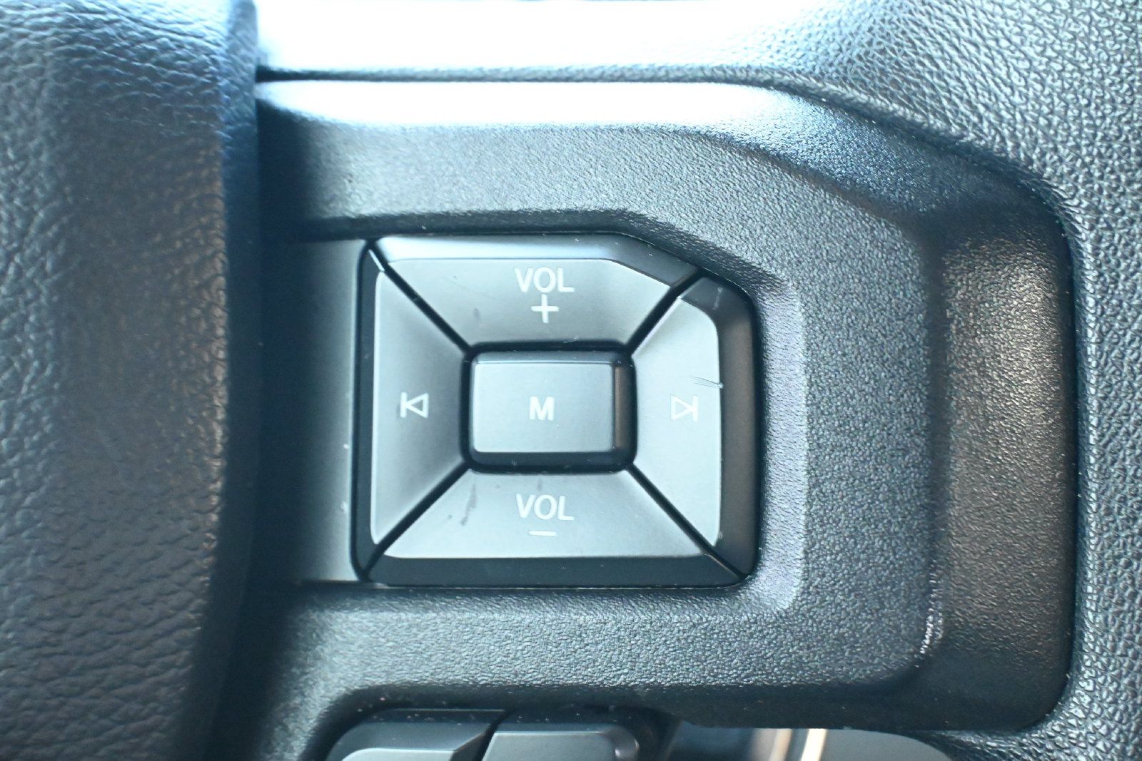 Used 2019 Ford F150 XL w/ Equipment Group 101A Mid RWD image 14