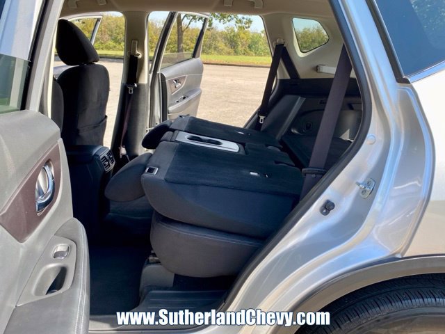 Used 2015 Nissan Rogue SV AWD/4WD image 36