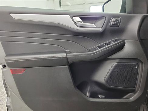 Certified 2025 Ford Escape Platinum image 15