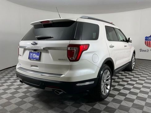 Certified 2019 Ford Explorer Limited image 3