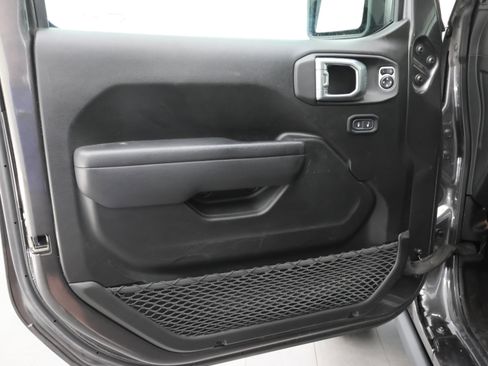 Used 2023 Jeep Gladiator Sport AWD/4WD image 37