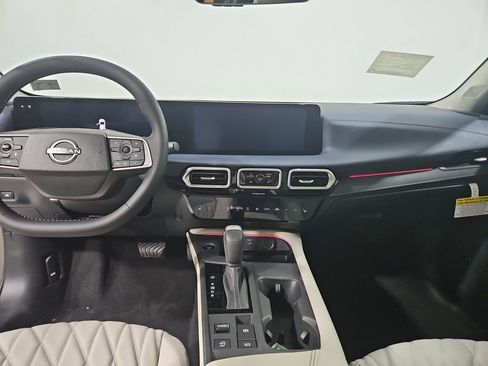 New 2026 Nissan Sentra SL FWD image 17