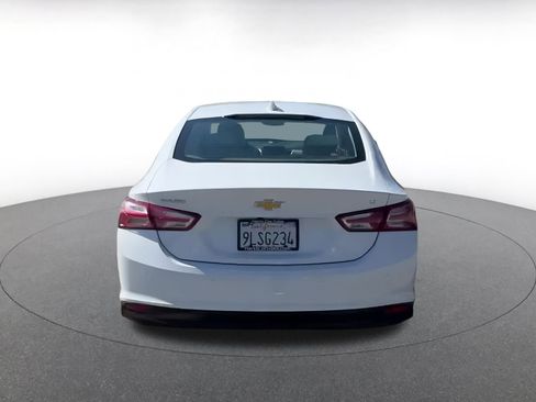 Used 2024 Chevrolet Malibu LT image 12