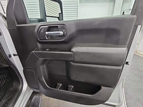 Used 2022 Chevrolet Silverado 2500 Custom w/ Custom Convenience Package image 33