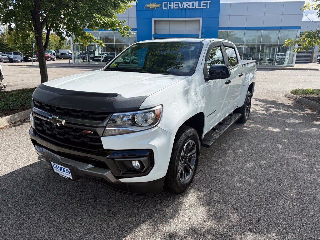 Used 2022 Chevrolet Colorado Z71 w/ Safety Package RWD image 9