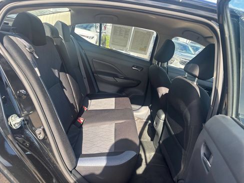 Used 2025 Nissan Versa SV FWD image 22