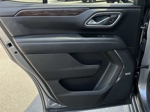 Used 2021 Chevrolet Tahoe LT w/ Rear Media and Nav Package image 17