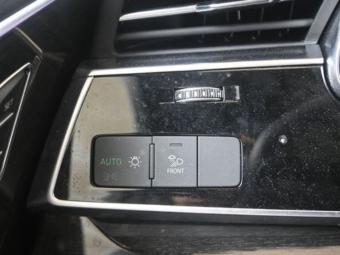 Certified 2025 Audi Q7 2.0T Premium Plus w/ Premium Plus Package image 26