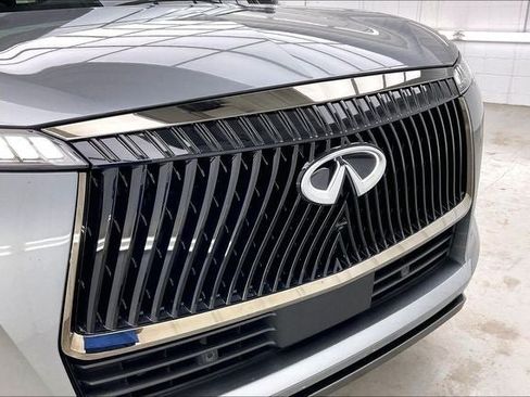 Certified 2026 INFINITI QX80 Autograph w/ Premium Cargo Package AWD/4WD image 32