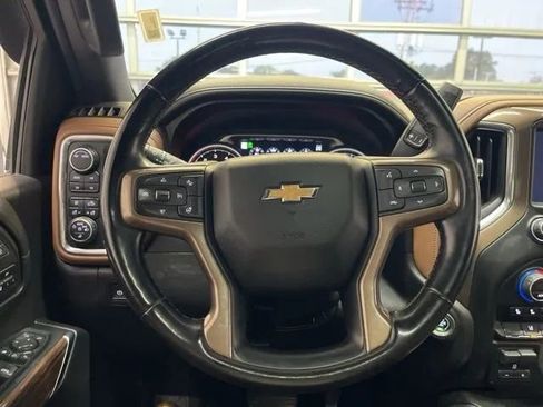 Used 2023 Chevrolet Silverado 3500 High Country w/ Z71 Off-Road Package image 17