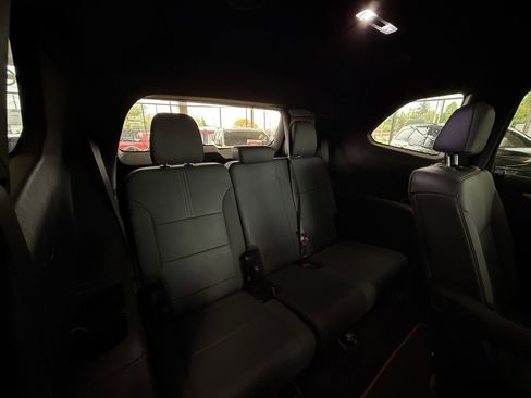 Used 2024 GMC Acadia AT4 w/ Luxury Package AWD/4WD image 27