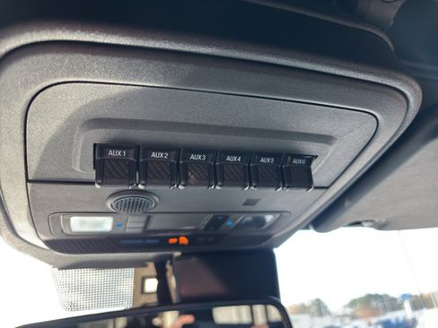 Used 2023 Ford Bronco Badlands image 40