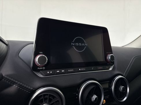 Certified 2025 Nissan Sentra SV image 7