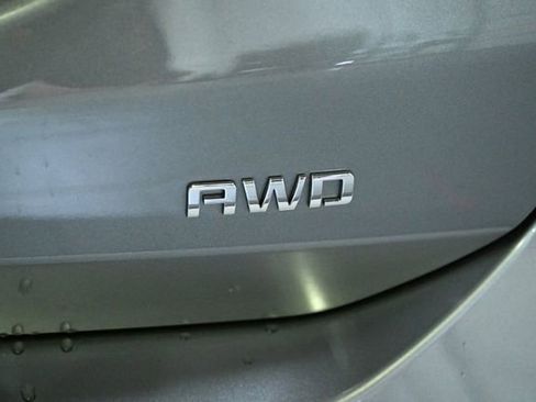 Used 2023 Chevrolet Equinox LS image 13