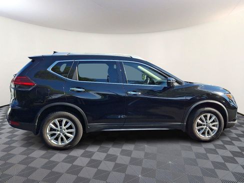 Used 2017 Nissan Rogue SV w/ SV Premium Package AWD/4WD image 7