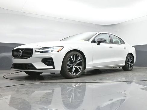 Used 2023 Volvo S60 B5 Core w/ Climate Package FWD image 17