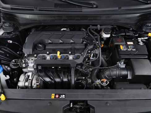 Certified 2026 Hyundai Venue SE FWD image 30