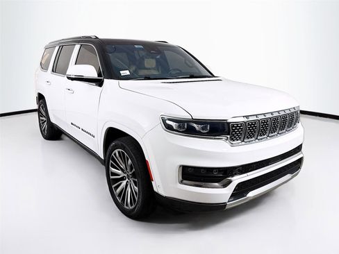 Used 2022 Jeep Grand Wagoneer Series III image 1