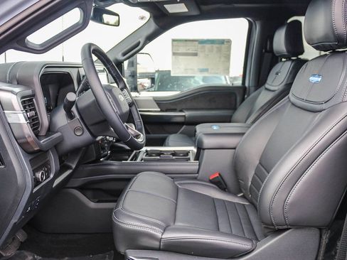 New 2026 Ford F250 Platinum image 19