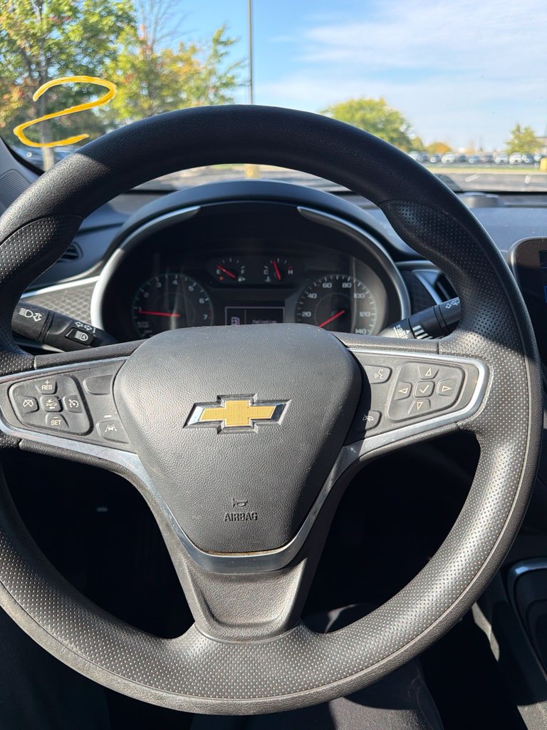 Used 2023 Chevrolet Malibu LT FWD image 18