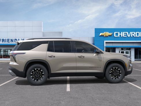 New 2026 Chevrolet Traverse Z71 w/ LPO, Floor Liner Package image 15