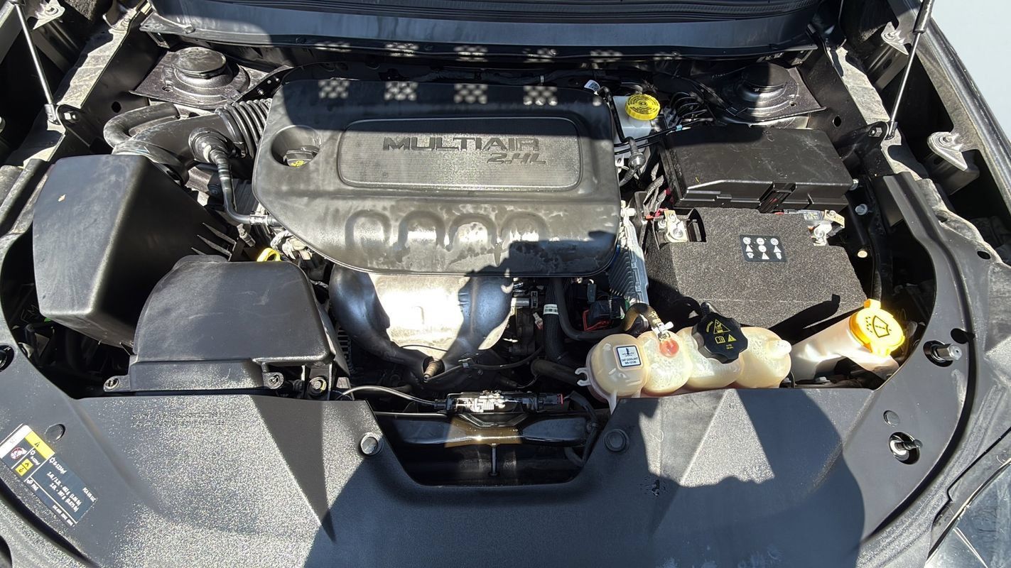Used 2020 Jeep Cherokee Latitude Plus FWD image 21