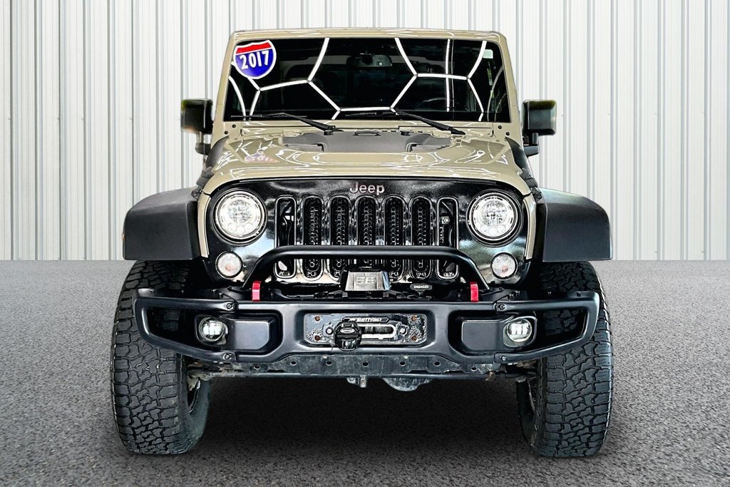 Used 2017 Jeep Wrangler Rubicon w/ Quick Order Package 24Z Recon AWD/4WD image 2