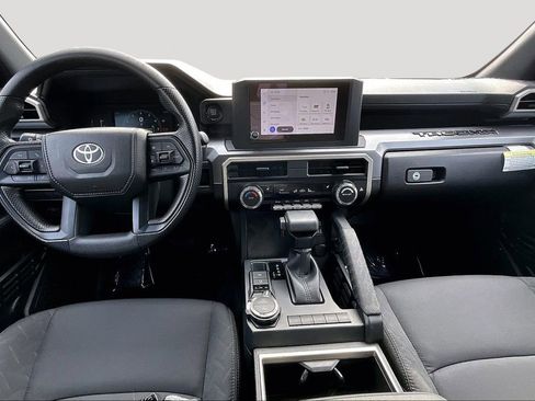 Used 2025 Toyota Tacoma SR5 image 9