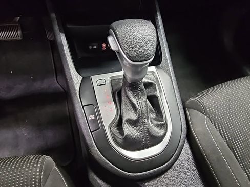 Used 2019 Kia Forte LXS image 19