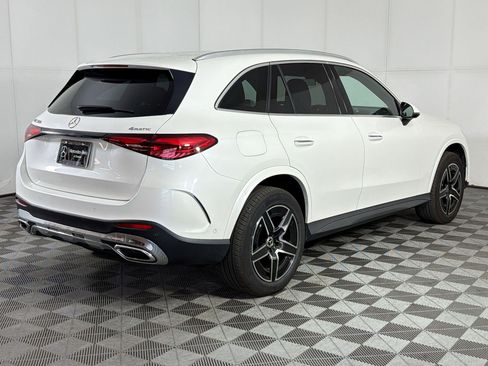 Used 2023 Mercedes-Benz GLC 300 4MATIC image 9