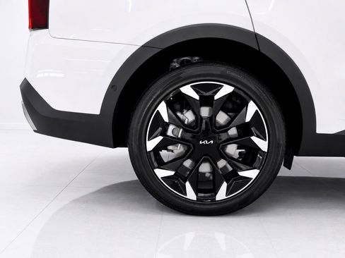 Used 2024 Kia Sorento SX FWD image 10