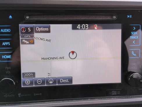 Used 2016 Toyota Tacoma TRD Sport image 16