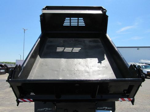 Used 2021 Ford F550 2WD Crew Cab Super Duty image 43