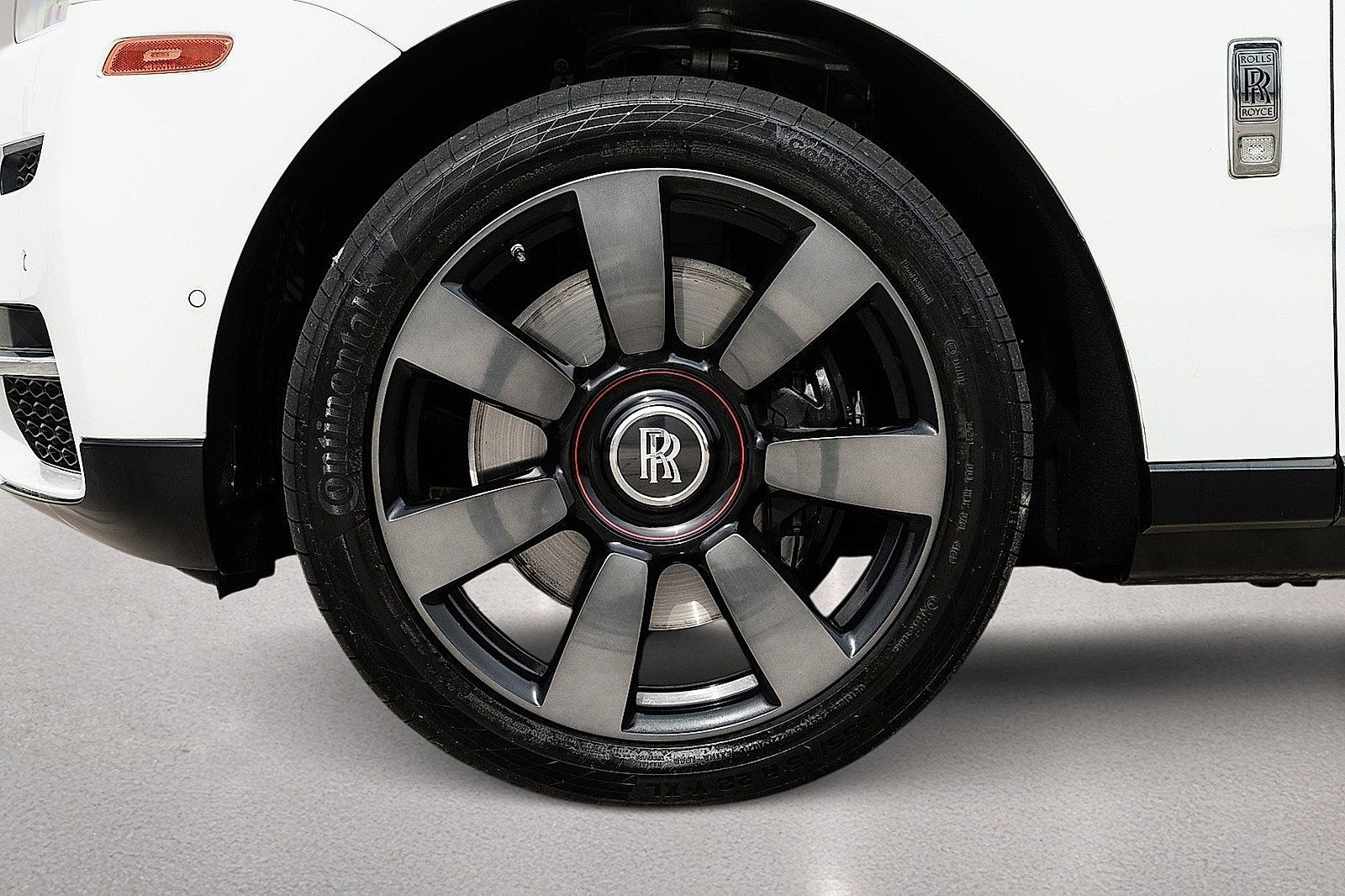 Used 2022 Rolls-Royce Cullinan AWD/4WD image 8