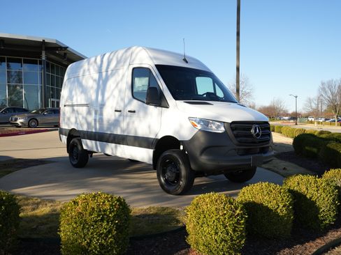 New 2026 Mercedes-Benz Sprinter 2500 image 1