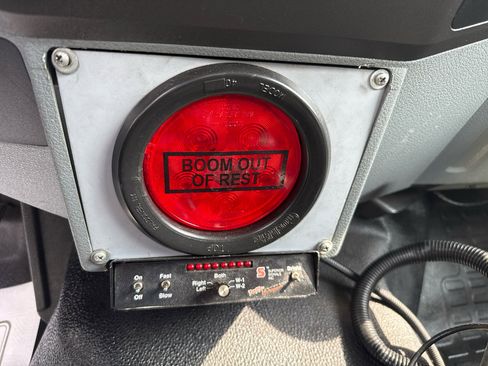 Used 2011 Ford F550 2WD Regular Cab Super Duty w/ Payload Upgrade Pkg image 20