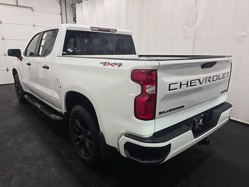 Used 2020 Chevrolet Silverado 1500 Custom w/ Custom Value Package AWD/4WD image 5