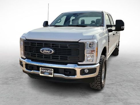 New 2026 Ford F350 XL w/ XL Off-Road Package AWD/4WD image 4