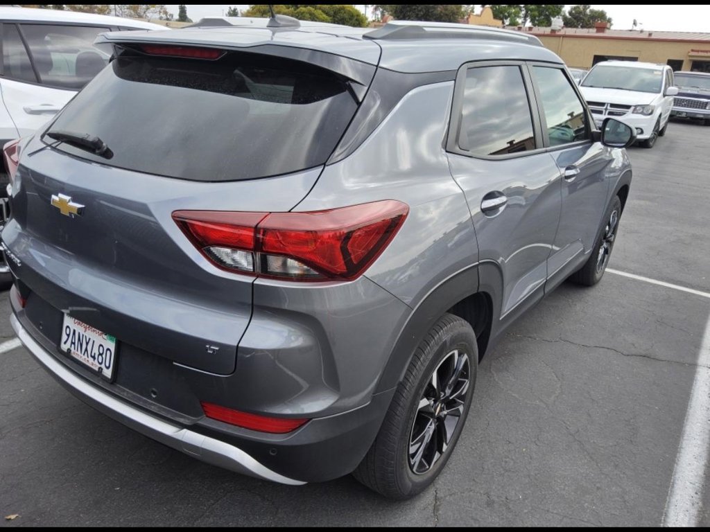 Used 2022 Chevrolet TrailBlazer LT w/ Convenience Package FWD image 5