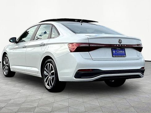 New 2026 Volkswagen Jetta SE image 4