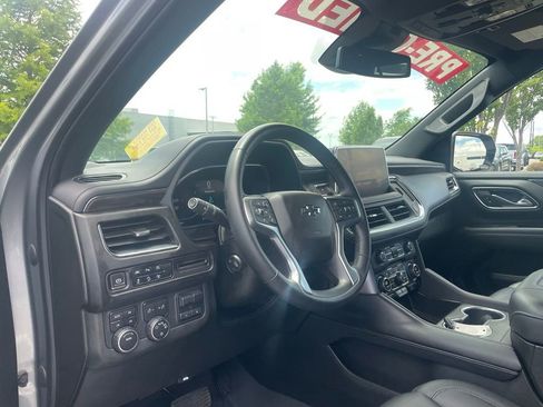 Used 2023 Chevrolet Tahoe Z71 w/ Luxury Package AWD/4WD image 9