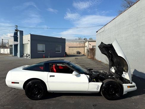 Used 1996 Chevrolet Corvette Coupe image 22