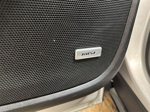 Certified 2022 GMC Terrain SLT w/ Infotainment Package II image 25