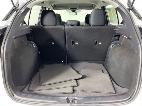 Used 2023 Nissan Kicks SR FWD image 43